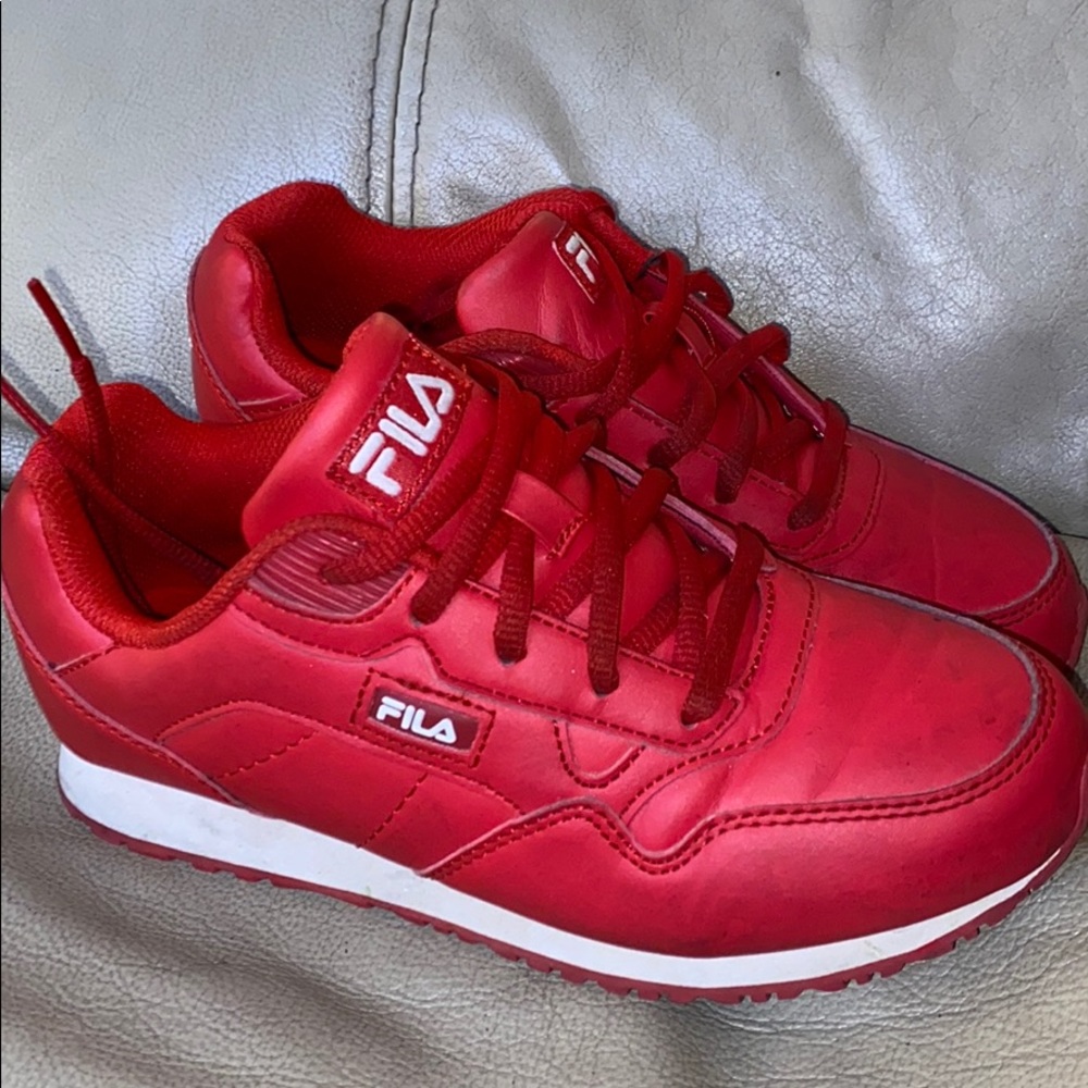 Red fila